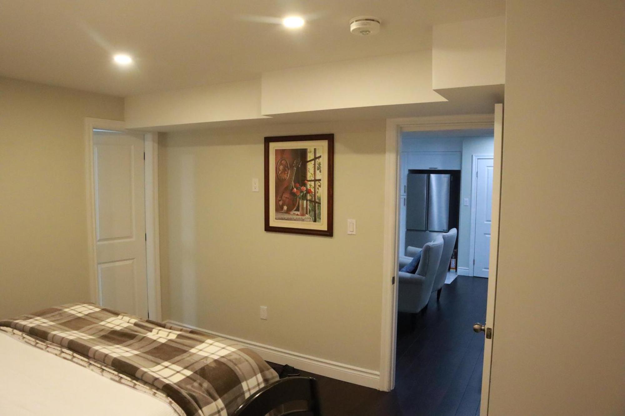 Stunning Furnished 2Bedroom/2Washroom Apartment ブランプトン エクステリア 写真