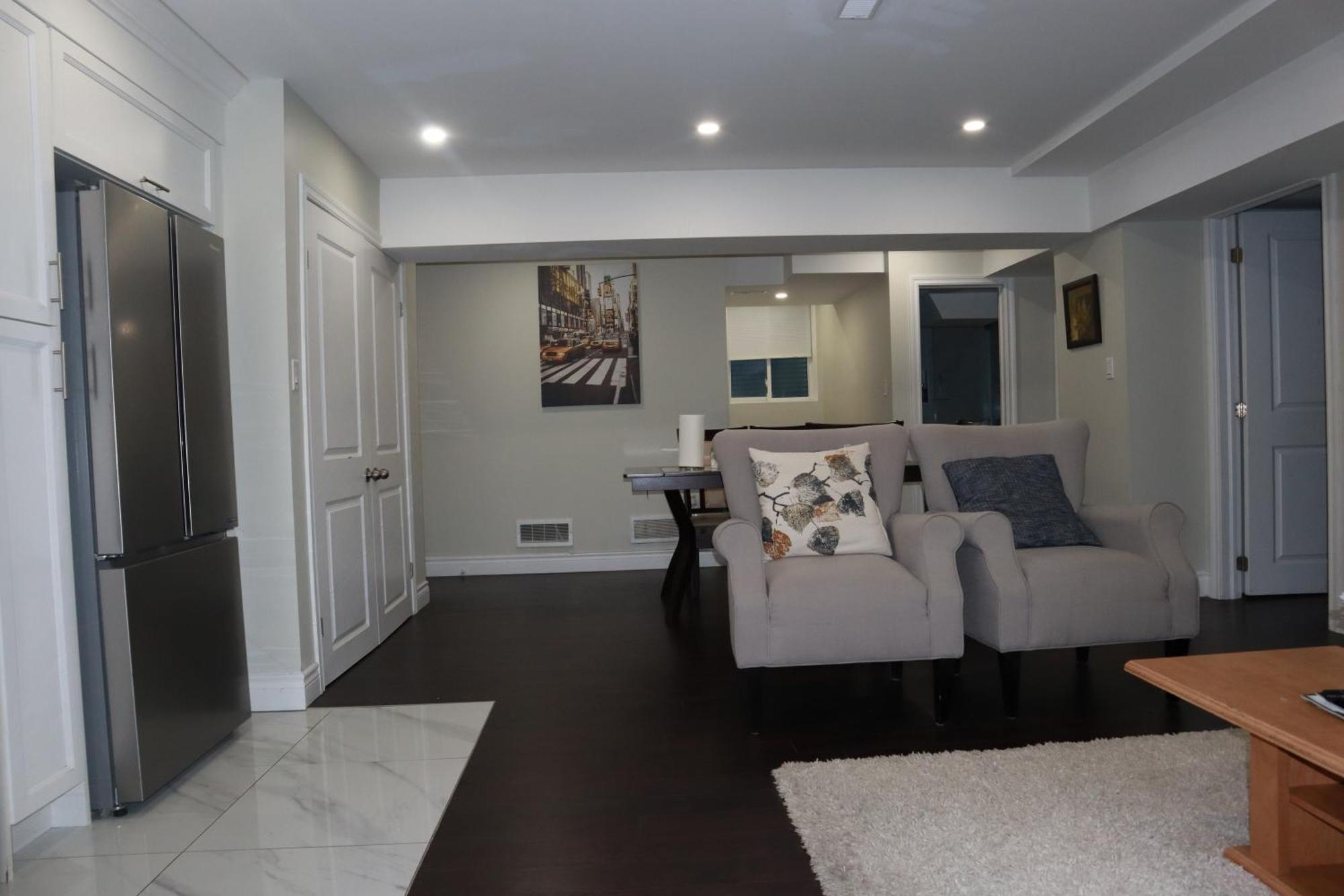 Stunning Furnished 2Bedroom/2Washroom Apartment ブランプトン エクステリア 写真